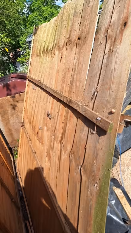 Photo of free 3 Fence panels not perfect (Kempston MK42) #2