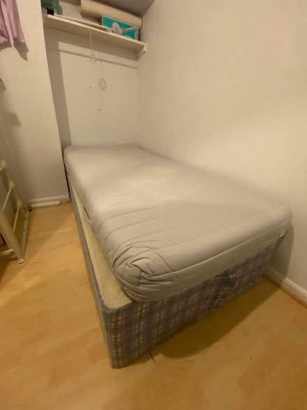 Photo of free Single bed (NW3) #2