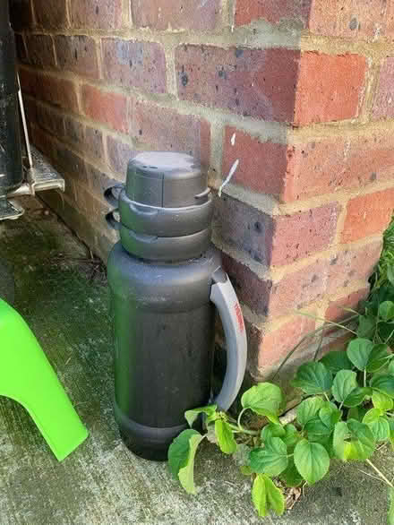 Photo of free Large thermos (SW6) #1