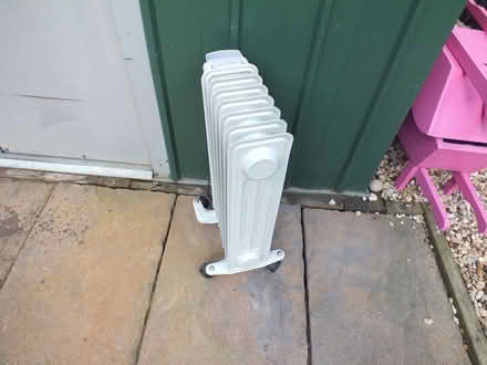 Photo of free Small oil filled radiator (Deeping St Nicholas PE11) #4