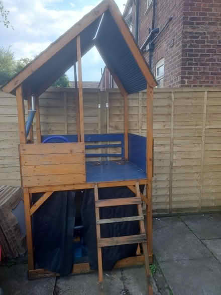Photo of free Children's wooden play house (M21) #1