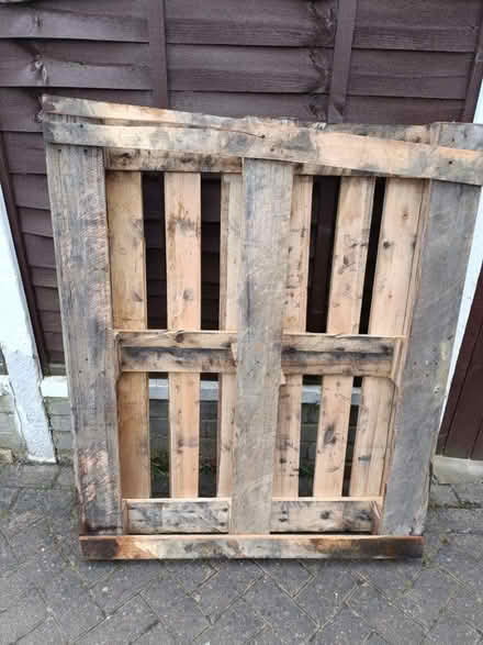 Photo of free wooden pallet (LS6) #1