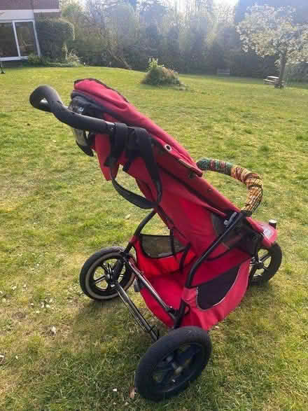 Photo of free Double stroller âPhil&Teds inlineâ (GU1, Warren Road, Guildford) #3