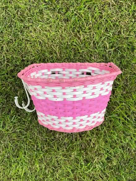 Photo of free Bike basket (Bowbridge) #1