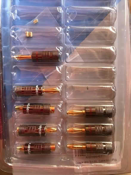 Photo of free 8 x 4mm banana plugs (for speakers) (Willey) #1