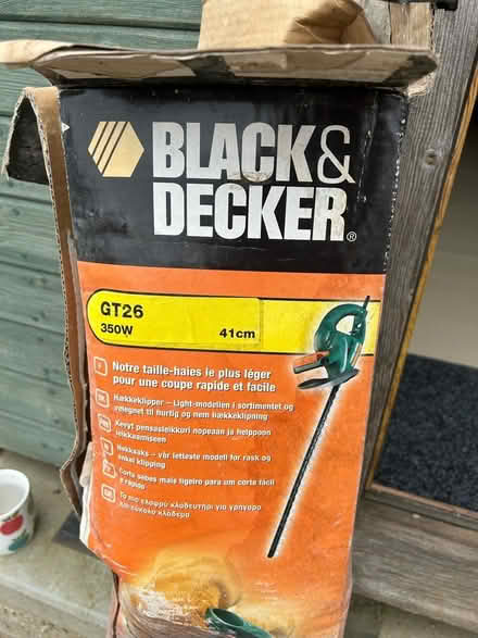 Photo of free Black & Decker Hedge Trimmer 41cm (CT1) #2
