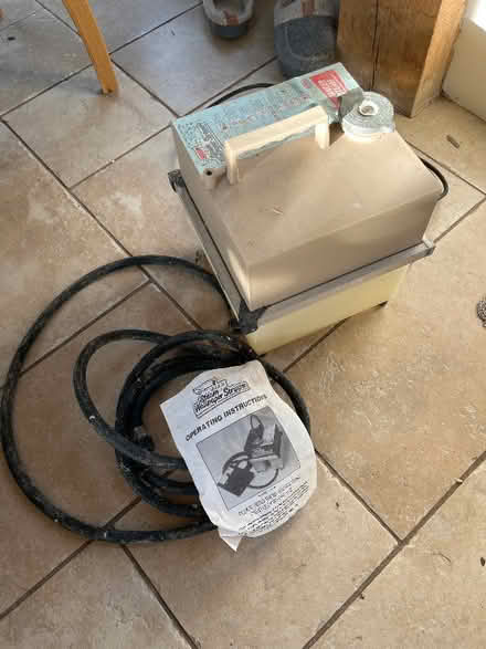 Photo of free Wallpaper Stripper (Aylmerton NR11) #2