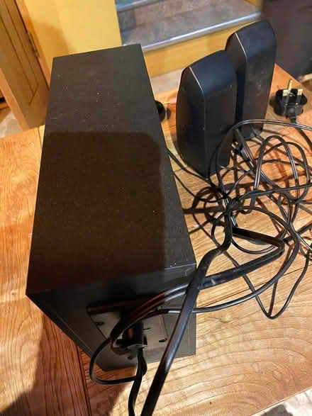 Photo of free PC speakers with sub woofer (Cyncoed CF23) #1