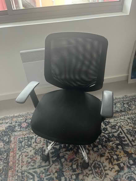 Photo of free Office chair (Stoke Newington N16) #1