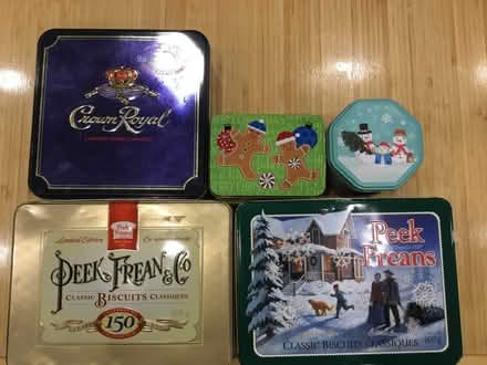 Photo of free 5 Cookie Tins (Hintonburg) #1