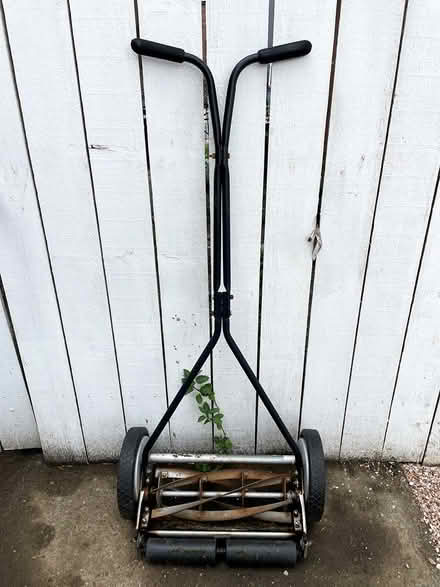 Photo of free Old fashioned push mower (Bloomfield) #1