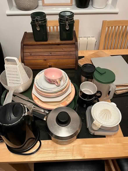 Photo of free Kitchen stuff (Coulsdon South, CR5) #1