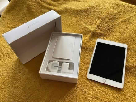Photo of free iPad Mini with cover (Malvern WR14) #1