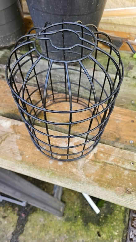 Photo of Bird feeder's outside cage (Leckhampton GL53) #2