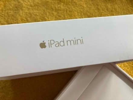 Photo of free iPad Mini with cover (Malvern WR14) #4