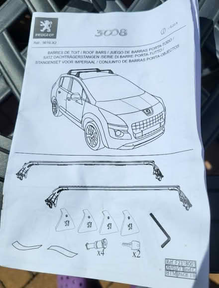 Photo of free Lockable roof bars and parcel shelf for Peugeot 3008 09-16 (Long Sutton PE12) #2