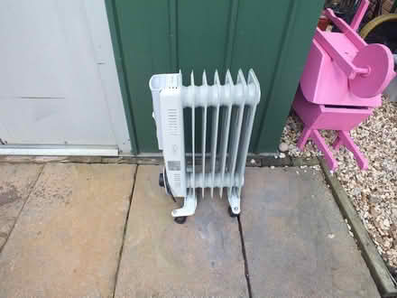 Photo of free Small oil filled radiator (Deeping St Nicholas PE11) #1
