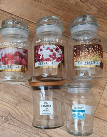 Photo of free Empty candle jars (Birstall LE4) #1