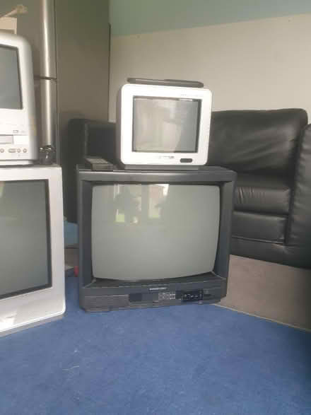 Photo of free CRT TV collection (Fazakerley L10) #4