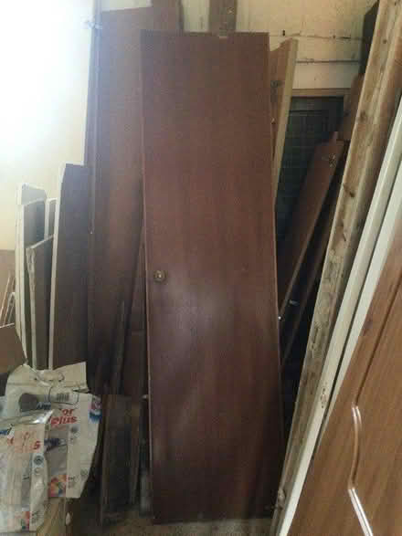 Photo of free Narrow door (luton LU3) #1