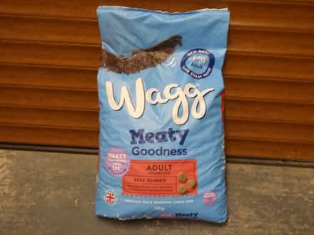 Photo of free Wagg Dog Food (Hereford, off the Roman Rd HR4) #1