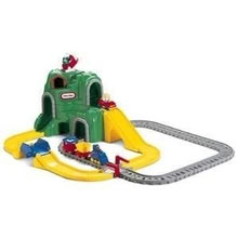 Photo of free Little tykes road and railway (Stanhill BB5) #2