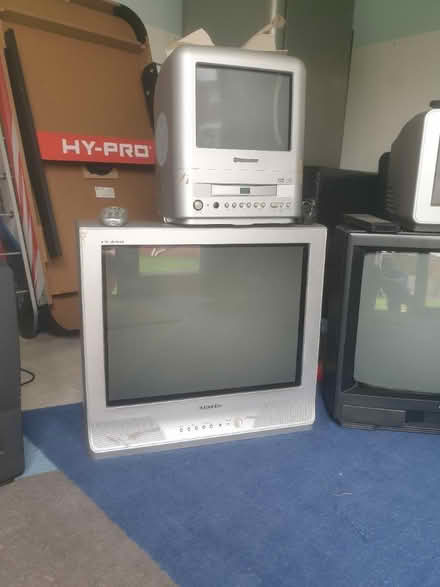 Photo of free CRT TV collection (Fazakerley L10) #3