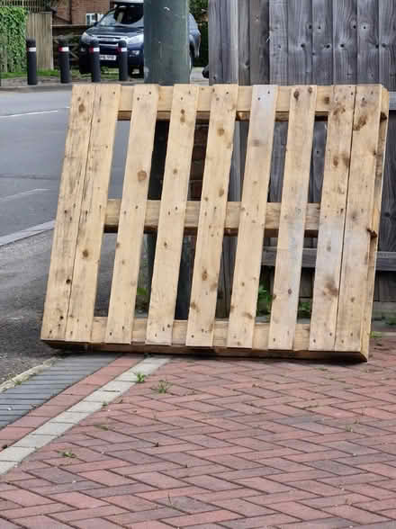 Photo of free Wooden palette (Four Mile Elm GL2) #1