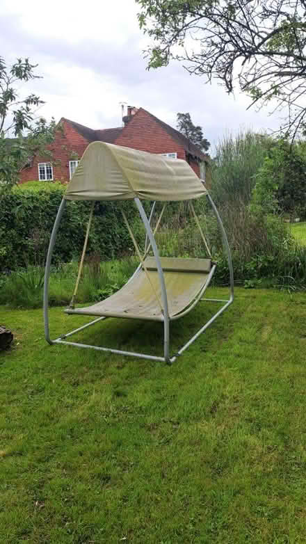 Photo of free Garden swing (Chiddingstone) #1