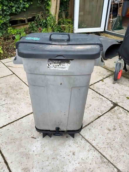 Photo of free Wormery (Cambridge, CB5) #1