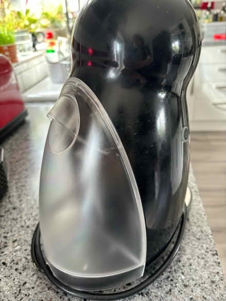 Photo of free DeLonghi pod coffee maker (Droitwich WR9) #1