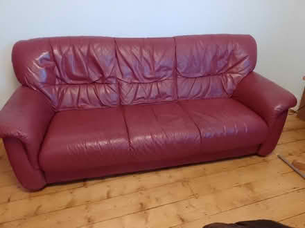 Photo of free Leather Sofa (Leighton Buzzard LU7) #1
