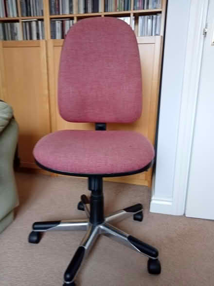 Photo of free Office chair (Streethay) #1