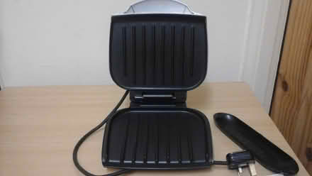 Photo of free Small George Foreman grill (Shawlands) #2
