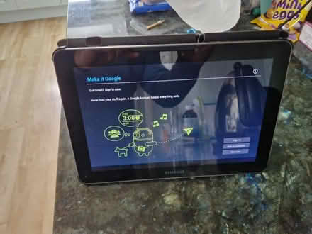 Photo of free Samsung Galaxy tab (1st generation) (TW1 Strawberry Hill) #1
