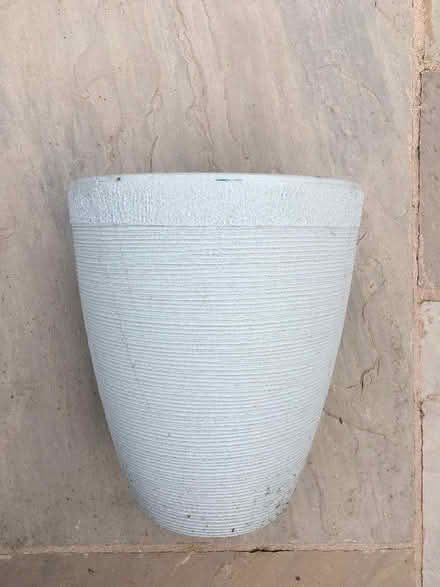 Photo of free Large Light Grey Plastic Plant Pot. (Willaston CW5) #1