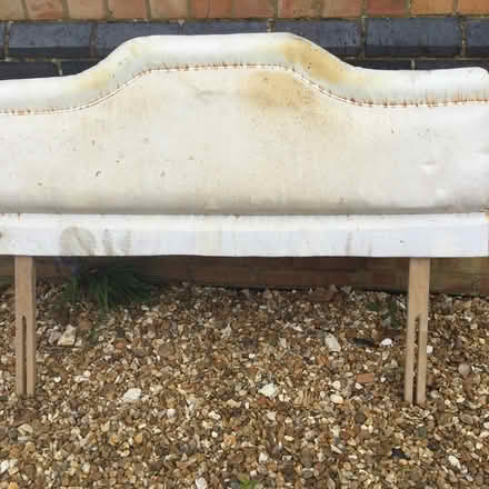 Photo of free Old headboard (luton LU3) #1