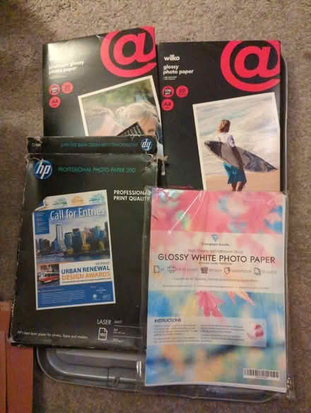 Photo of free Selection of photo paper (BD18 Shipley) #1