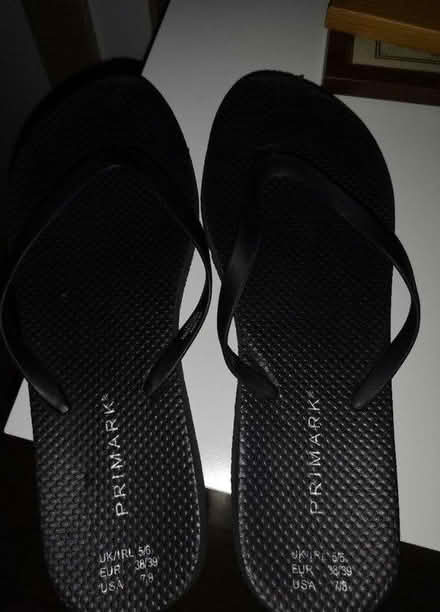 Photo of free Flip flops size 5 (Seven kings IG3) #1