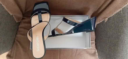 Photo of free womanʻs slides (Kaneohe) #1