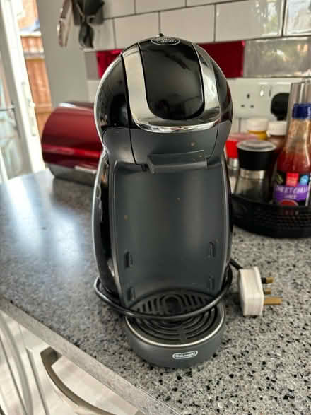 Photo of free DeLonghi pod coffee maker (Droitwich WR9) #2