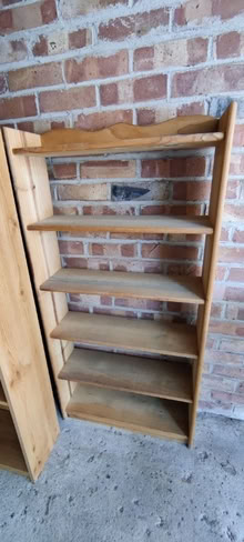 Photo of free 4' bookshelf (Steventon OX13) #1