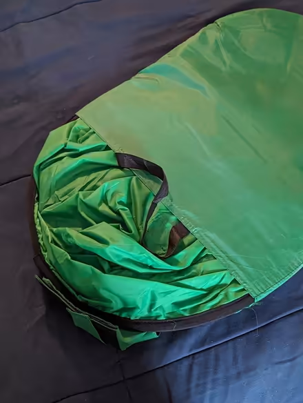 Photo of free chair green screen (Herald Square, Manhattan) #3