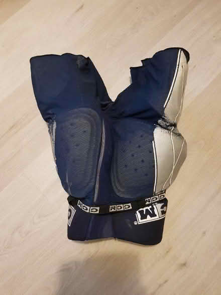 Photo of free CCM Tacks RollerHockey Girdle small (N4 2) #2