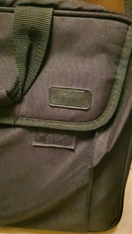 Photo of free Laptop bag (thornton heath) #3