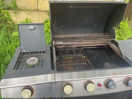 Photo of free Gas BBQ (LU1 stockwood park) #2