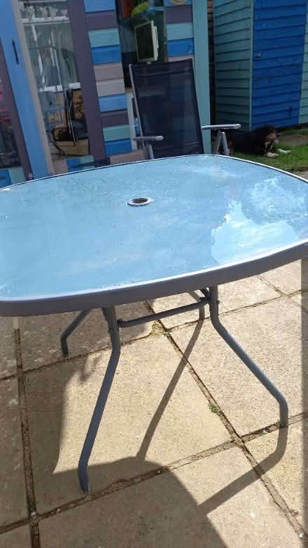 Photo of free Garden table (Curbridge OX29) #1