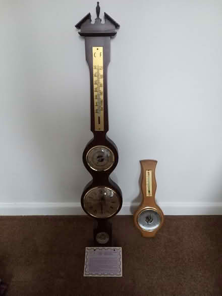 Photo of free pair of barometers (Cosby LE9) #2