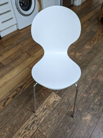 Photo of free 5 white dining room chairs (Oxford OX2) #1