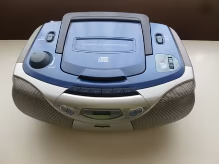Photo of free Philips AZ1004 Soundmachine Cassette Player (Hadleigh SS7) #2